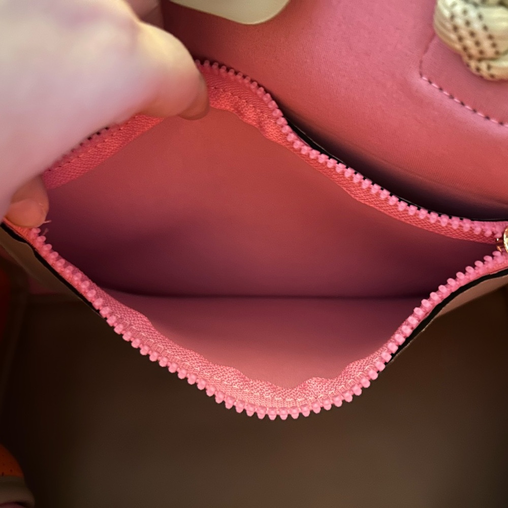 Shiraleah Neoprene Vesper Tote - Picture 13 of 14